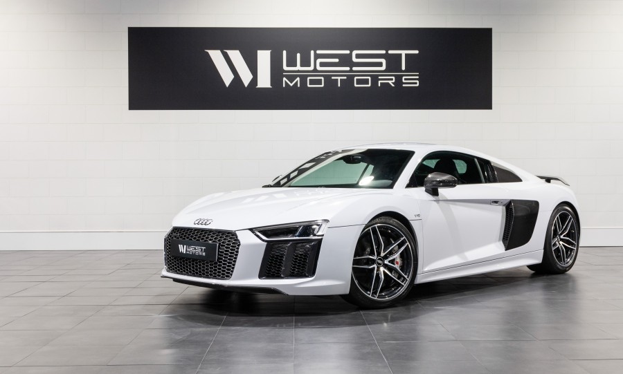 West Motors AUDI R8 V10 PLUS