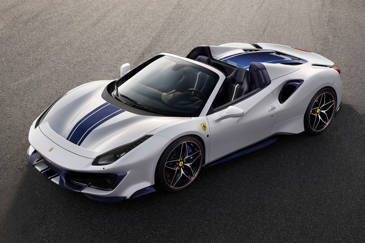 ​ Pebble Beach : Ferrari 488 Pista Spider