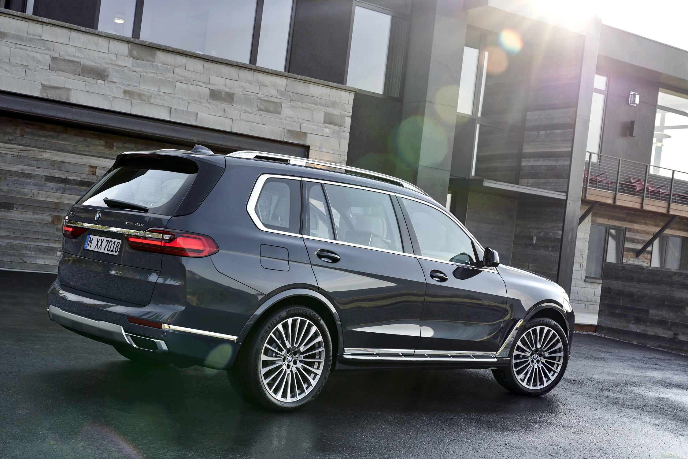 BMW lève le voile sur son nouveau SUV X7