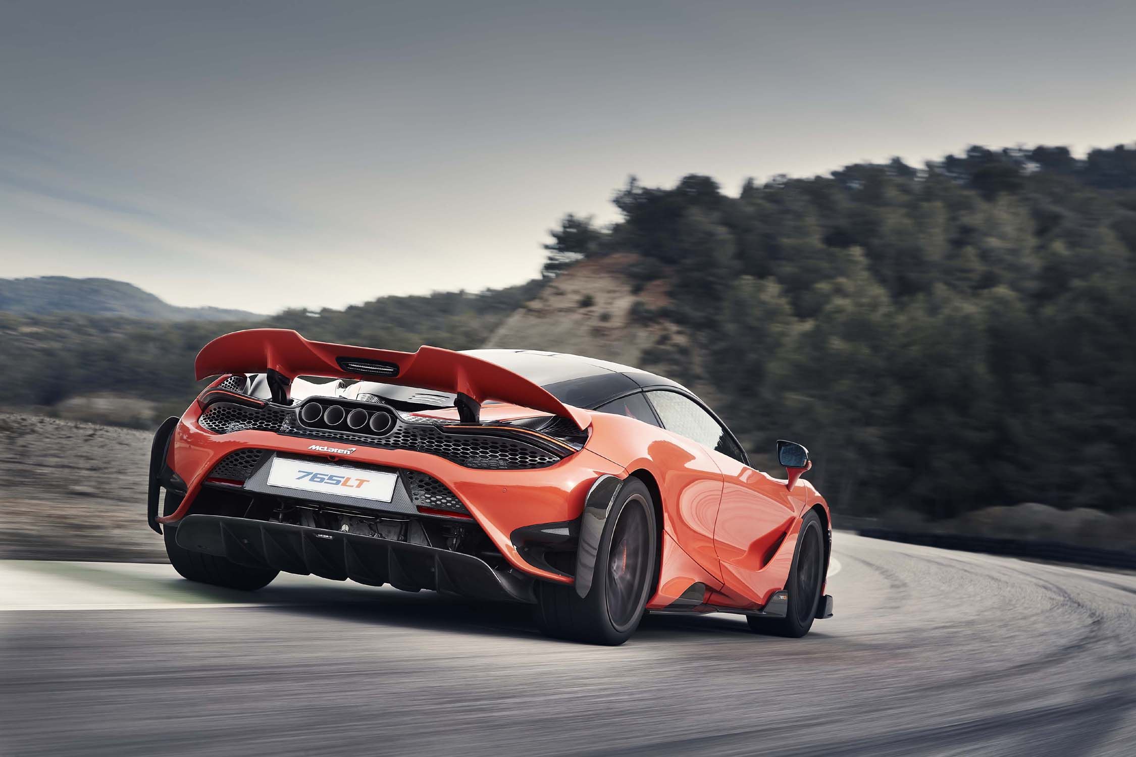 La McLaren 765LT perpétue la tradition des modèles Longtail