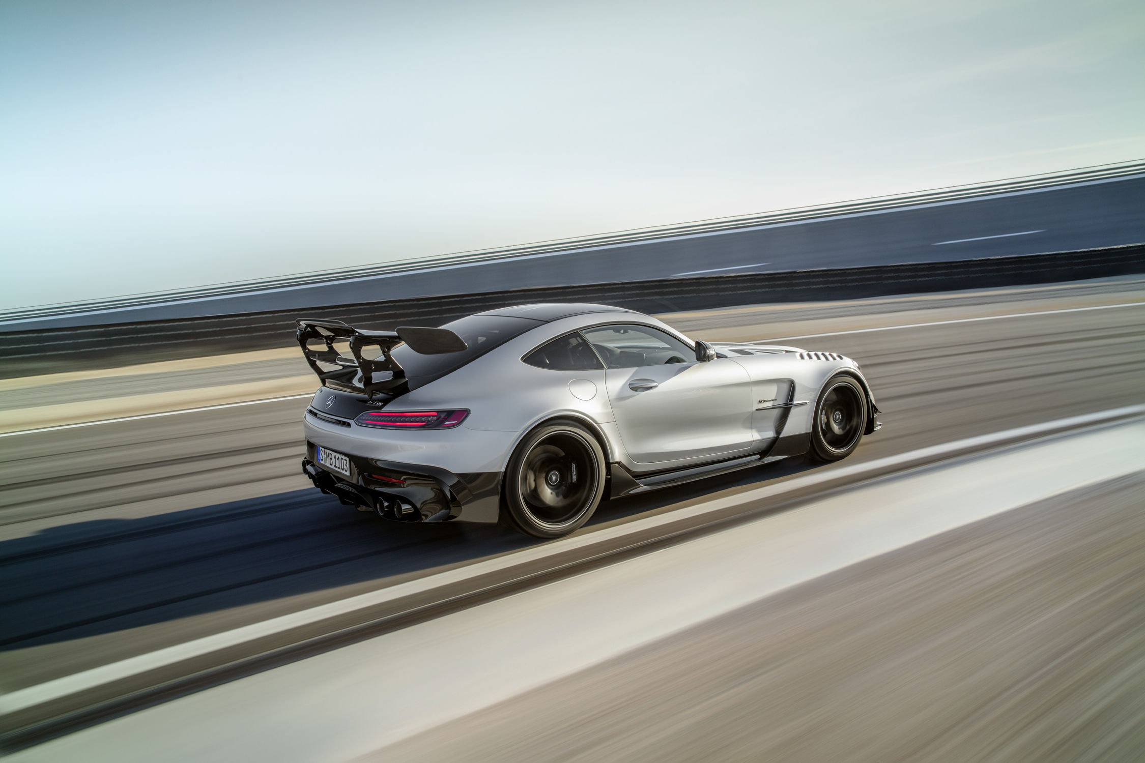 Une nouvelle déclinaison radicale de l’AMG GT : L’AMG GT Black Series 